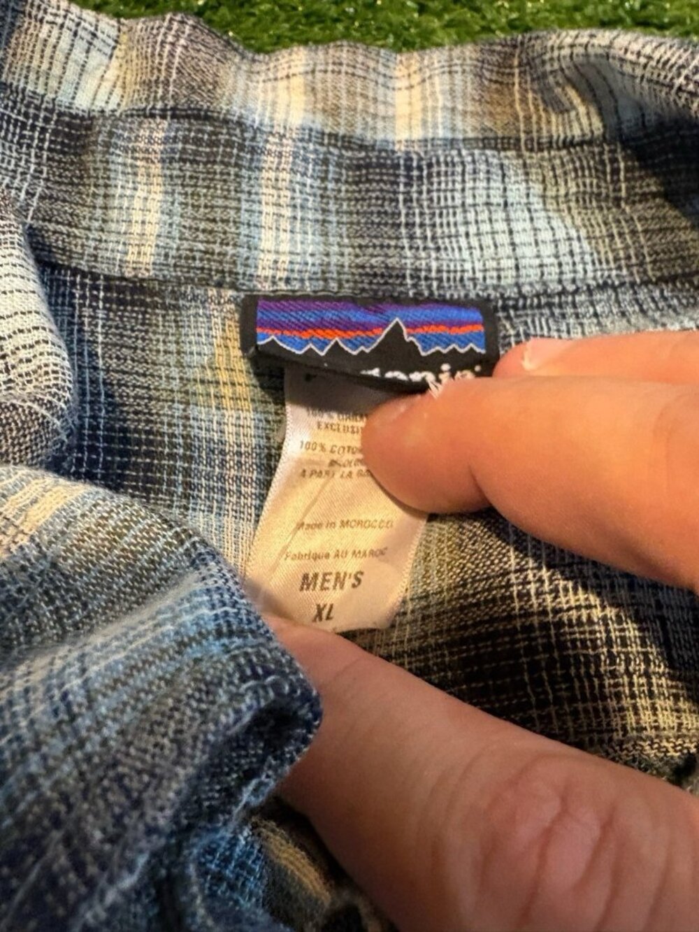 Patagonia shirt mens XL blue gray short sleeve plaid hiking outdoor pocktets - Picture 4 of 14
